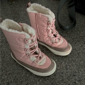 Old Navy Toddler Snow Boots